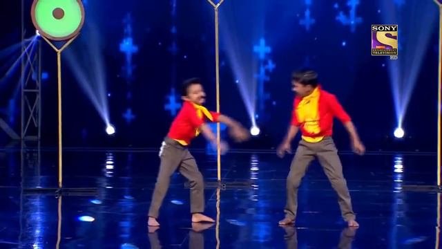 Anil Kapoor Performs in Front of Sonam Kapoor and Juhi Chawla  Super Dancer  Celebrity Special