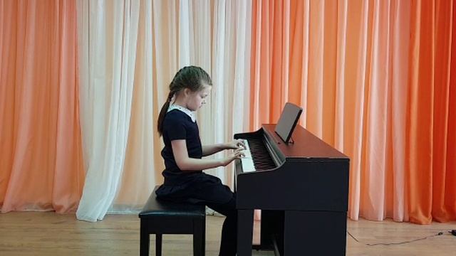 Кузьменкова Милана 8 лет, Й. Брамс Колыбельная