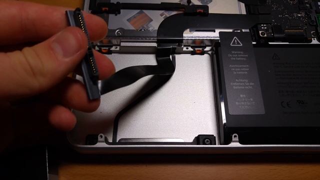 MacBook Pro [13 Zoll Mitte 2012] SSD Nachrüsten - Tutorial [Deutsch/4K]