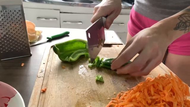 Borscht para um brasileiro/Борщ для бразильского мужчины/Пробует борщ впервые в жизни