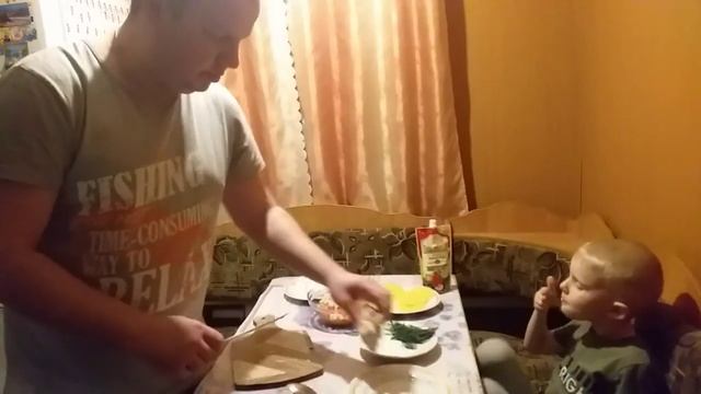 САЛАТ с ананасами # ВКУСНЕЙШИЙ салат # сюрприз для любимой мамы.