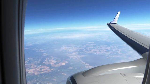 Realistic Infinite Flight 22.7: Warsaw to London City | LOT Polish | E175 w/real engine sounds