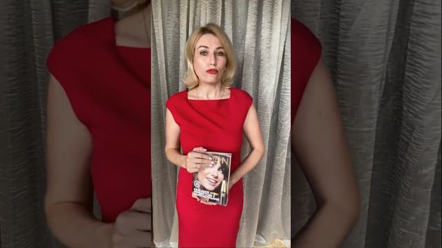 Женское красное платье  от AVON (каталог 07-08)