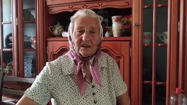 БАБУЛЯ ПОЗДРАВИЛА СТИХАМИ С ДНЁМ РОЖДЕНИЯ. ЭМОЦИОНАЛЬНО!