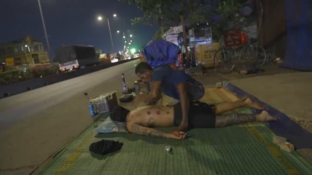 Dangerous $2 Highway Massage ｜ Insane Street Massage ASMR Ho Chi Minh