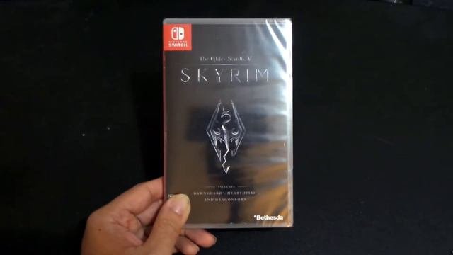 THE ELDER SCROLLS V SKYRIM NINTENDO SWITCH UNBOXING
