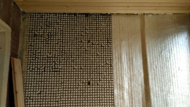 Имитация бруса из кедра на лоджии. Шикарные откосы на дверном проеме.