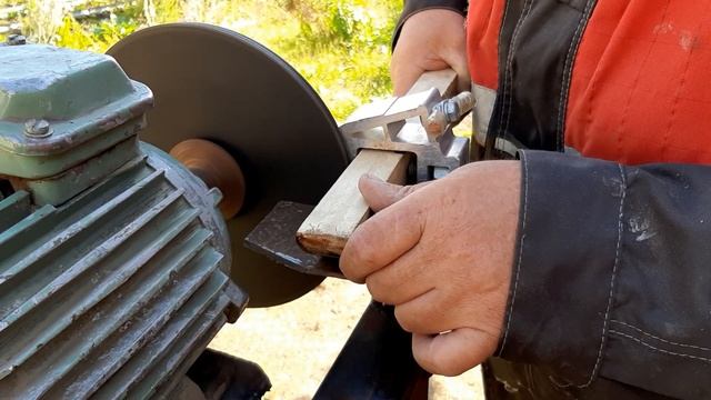 Вогнутые спуски с простейшей приспособой.