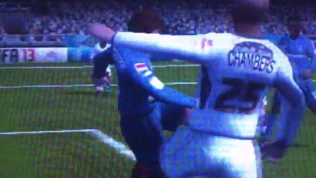 Ball goes through players chest... (WTF) (Fifa 13 - PSP)