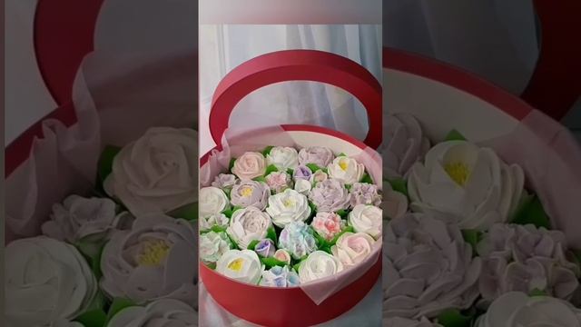 Композиции зефирных цветов в шляпных коробках!

Зефирная Мастерская
 Светланы Ягодиной
