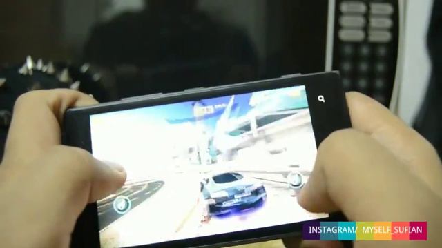 Asphalt 8:Airborne  (LUMIA 925)