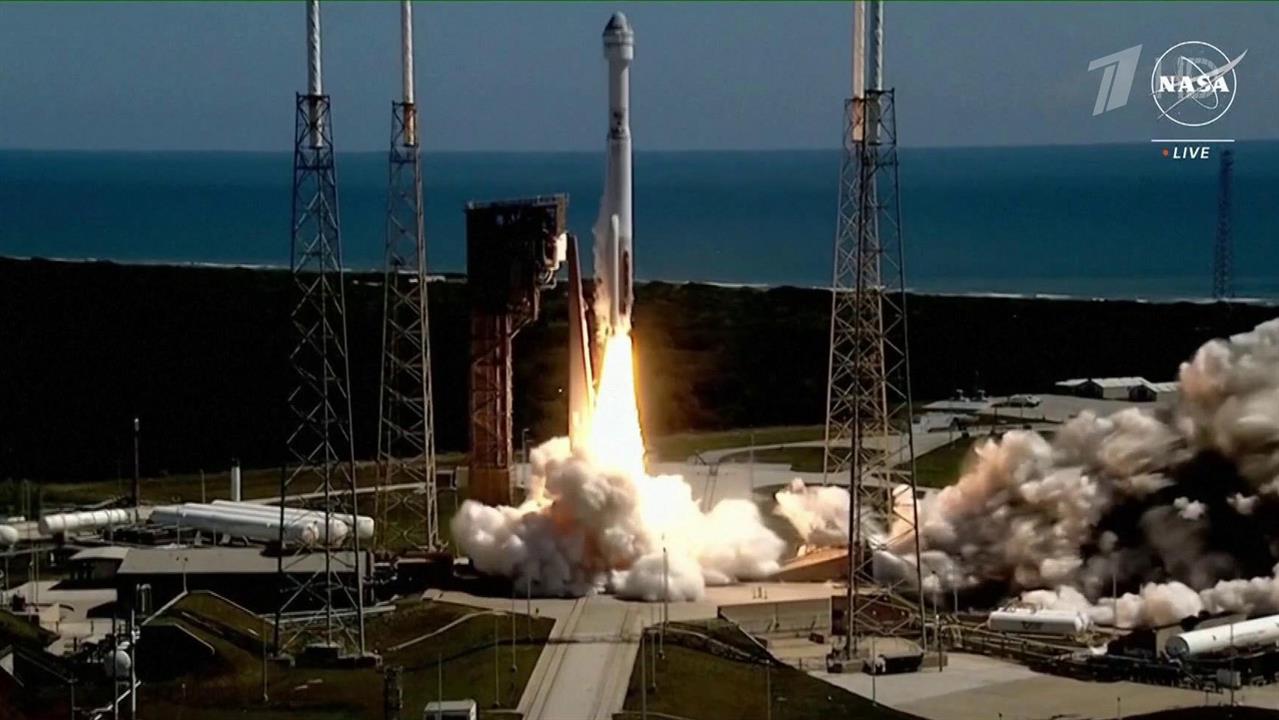 Daily Mail: из-за скандала с компанией Boeing астронавты НАСА могут "застрять в космосе" на МКС