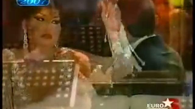 Bulent Ersoy ft. Erkan - Hergun isyanim var benim kadere