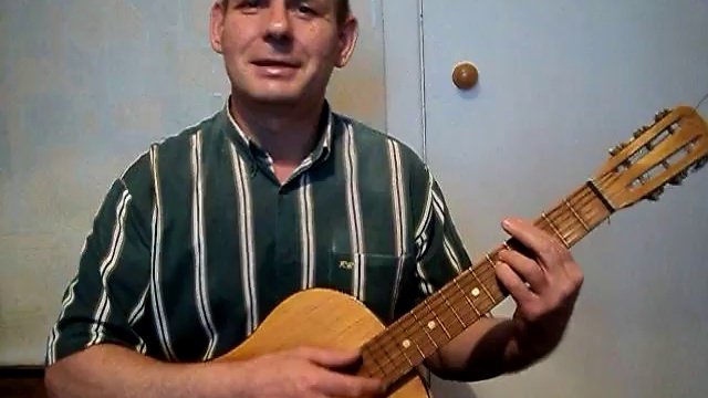 В октябре(автор-Алексей Семиврагов) 