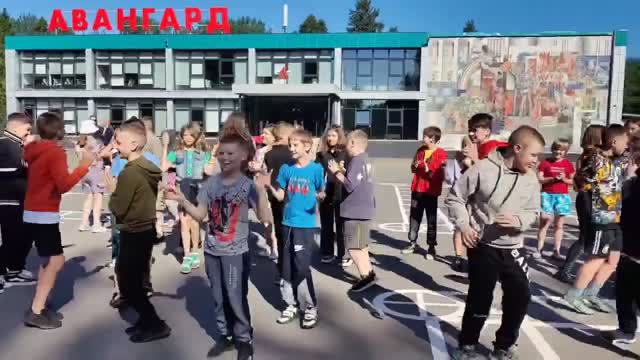 В центре «Авангард» проходит летняя смена для детей из Алчевска