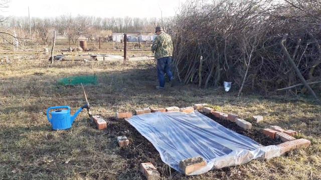 Жизнь в деревне. Садим огород 2 Марта