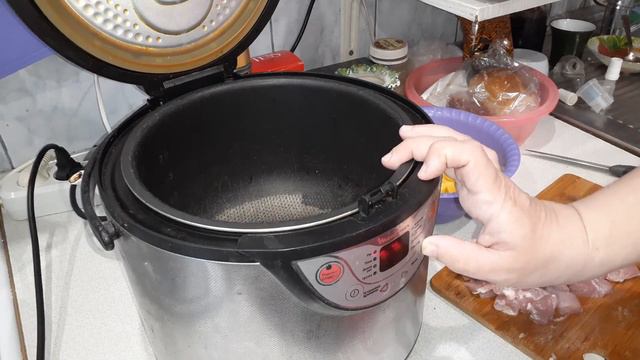 Купила красивые петуньи! Распикировала помидоры в парник! Вкусный ужин!