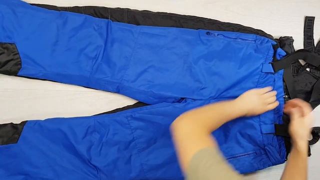 SKISPORT PANTS Vest Лыжние спортивные комбинезоны штаны 17 мешков  15,15 кг  5,30€ за кг