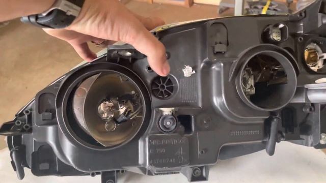 Farol Fiat Bravo LD
