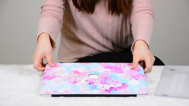 How To Install & Remove Your MacBook Case | Slick Case
