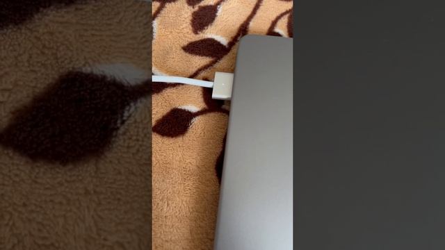 2021款 MacBook Pro 16 寸(A2485)充电问题?