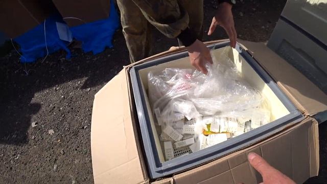 Получил посылку из трех огромных коробок общим весом 36 кг