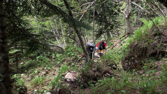 Hiking to the Big Thach mountain