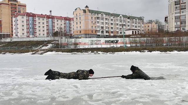 ВОСВОД Мордовии. Показательные учения на весеннем льду в г. Саранске.