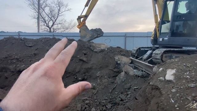УслугиМини экскаваторkobelco sk50ur-5Выкопали траншею под ленточный фундамент?