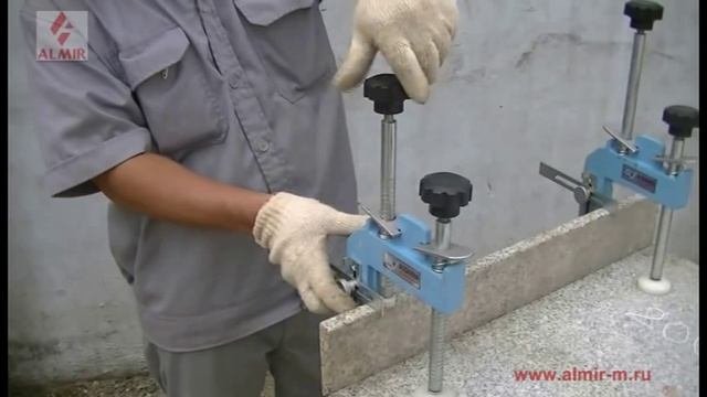 Струбцина A90C-M4 для фиксации плит под углом 90° AUSAVINA