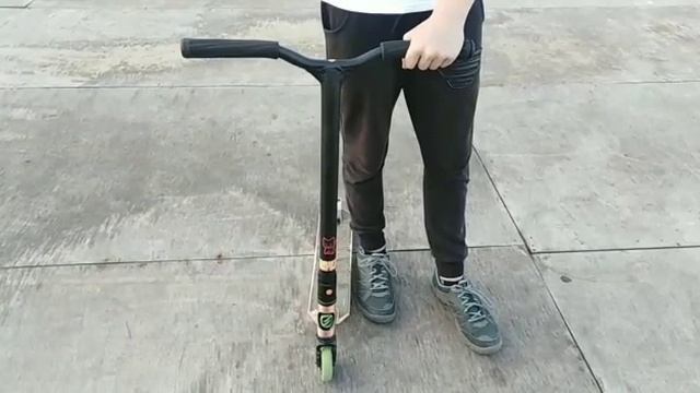 Топ 5 трюков на трюковом самокате, для новичка.