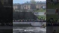 Эстонцы пришли на набережную, чтобы через реку посмотреть концерт в честь Дня Победы в Ивангороде