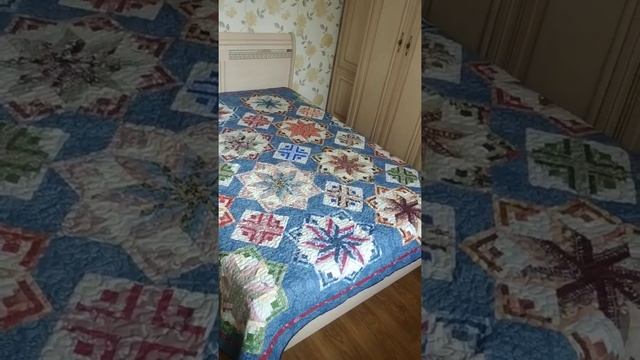 Стеганное лоскутное одеяло Калейдоскоп на кровать