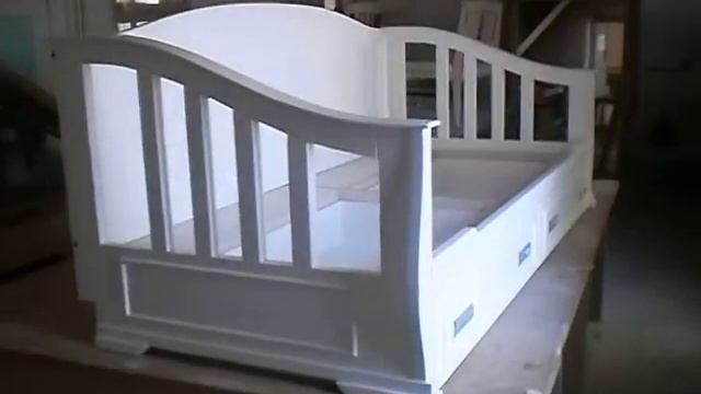оригинальная кровать
