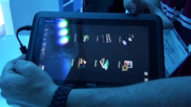 Netbook Dell que vira tablet