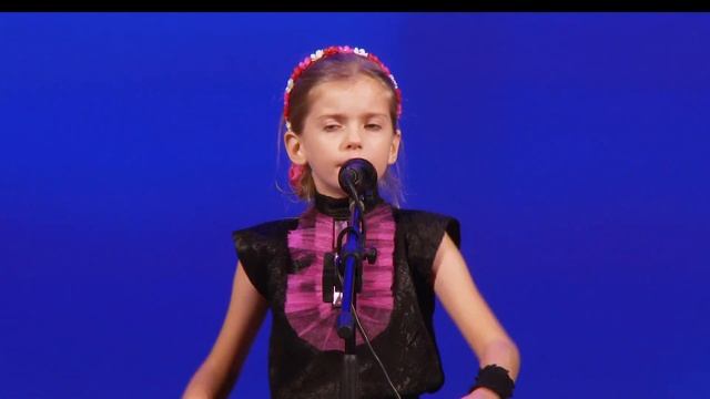 Реутская Ника 8 лет, песня "Про добрую мышку и мудрую кошку" . Преподаватель: Наталья Мороз