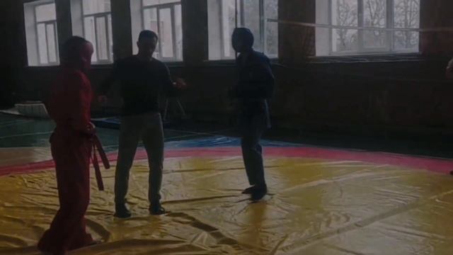 ЭТО НАДО СМОТРЕТЬ СВОИМИ ГЛАЗАМИ!, бой где показан характер бойца и дух воина??⚔️