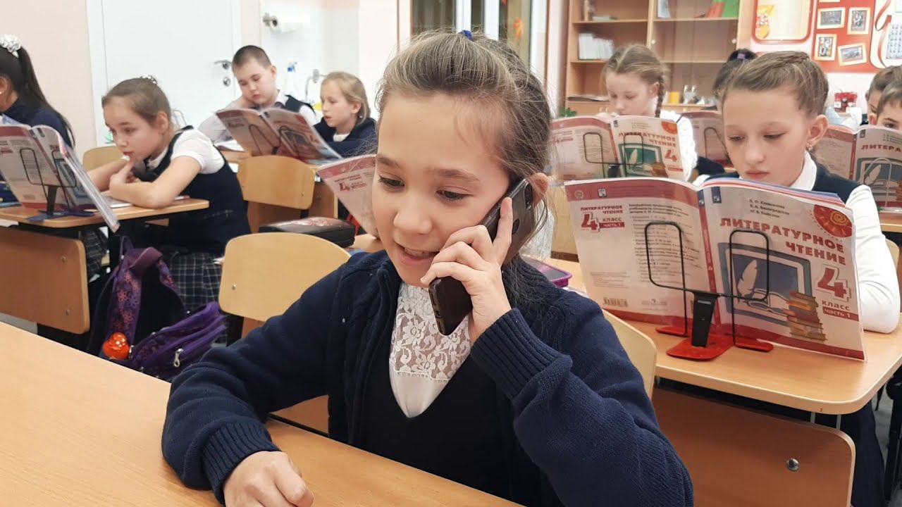 Поздравляем наших мам 29 11 2020 4В класс