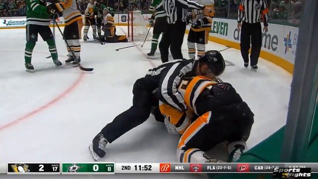Alex Radulov's rare NHL fight against Mark Friedman from Penguins (8 jan 2022)
