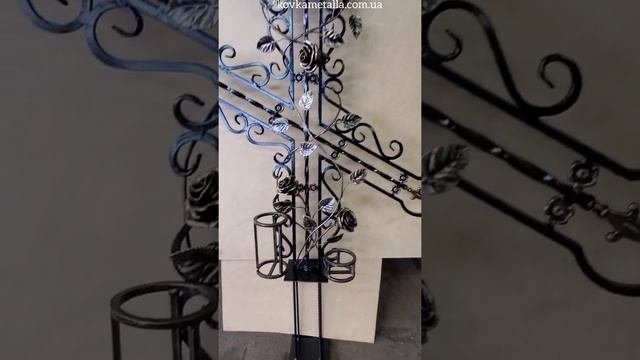 Кованый крест на могилу