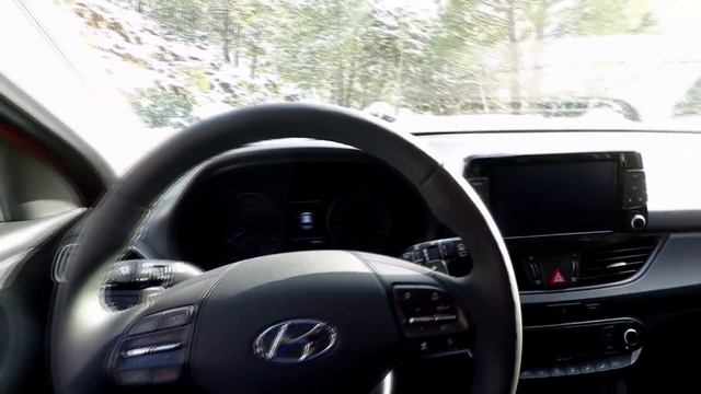 Hyundai i30 2017 - Tour, diseño, interior, maletero