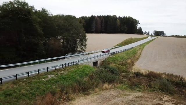 Magnus fikk den fineste bilen på jobben med leasing Toyota Financial Services