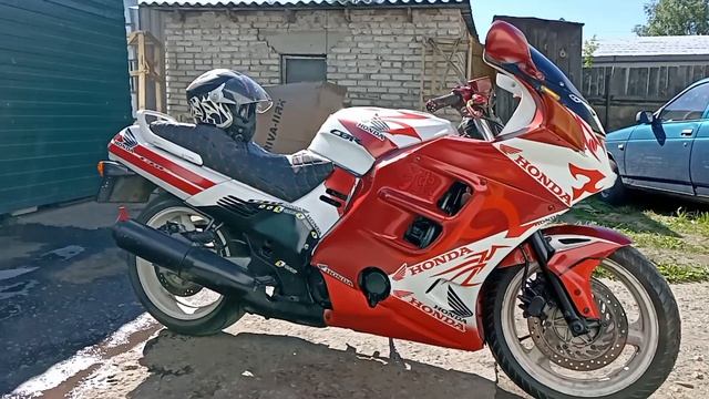 HONDA CBR 1000 F.mp4