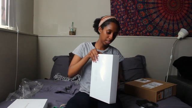 UNBOXING MY GOLD MACBOOK AIR 13  2018!