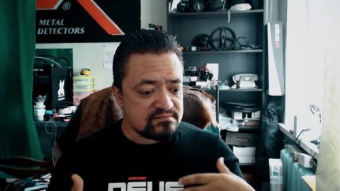 Deus 2 or AKA Intronik ?