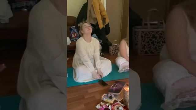 Белый целительный женский круг