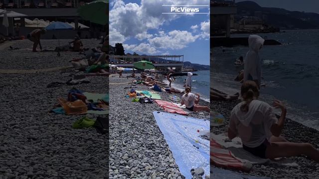 Крым Ялта пляж Массандра сегодня 26 июня 2024. Погода и море в Крыму сейчас. Отдых в Крыму 2024
