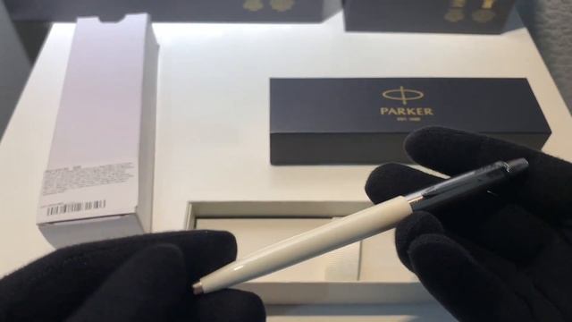 Шариковая ручка Parker (Паркер) Jotter Originals Ivory CT