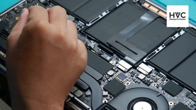 sửa chữa macbook pro 13 inch 2018 2019 2020 bị lỗi mất nguồn