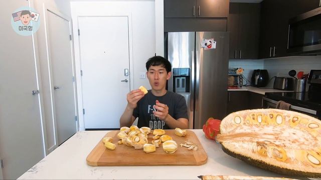 세상에서 가장 큰 과일, 잭프루트 - 과육 해체 및 맛보기 + 특별손님 "용과"